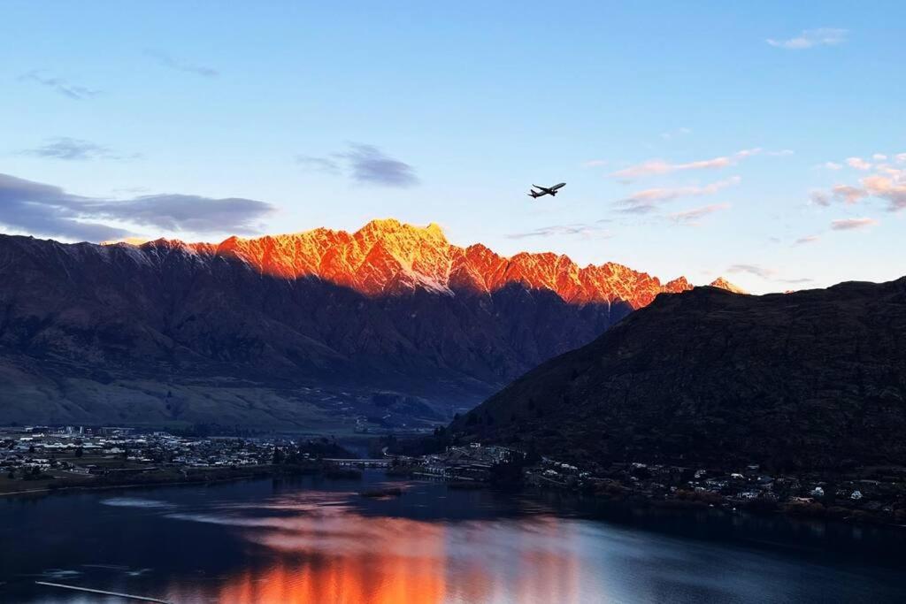Views On Florence Queenstown Exterior foto